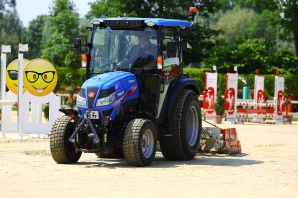 Iseki TG 6507 AHLK kompakt traktor med PowerShift teknologi