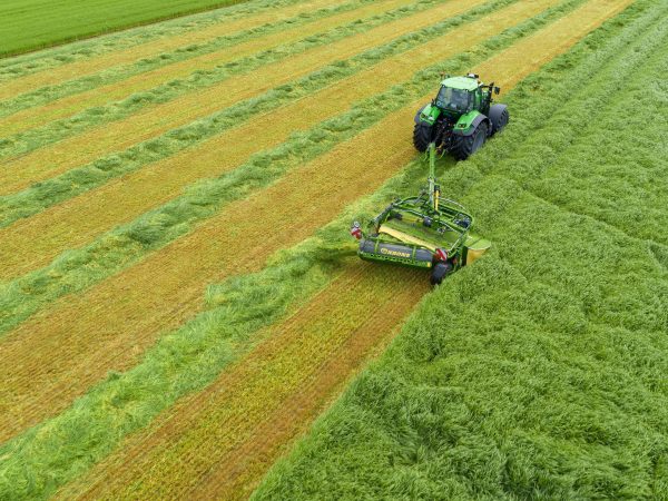 Krone EasyCut TS 360 CV slepemontert skiveslåmaskin med stengelbehandler