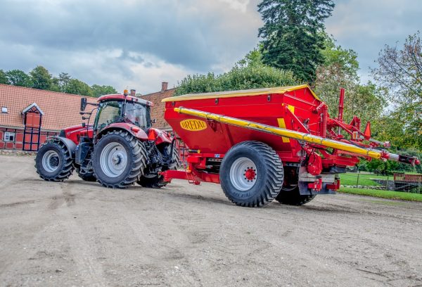 Bredal 12 meter transportskrue for effektiv spredning