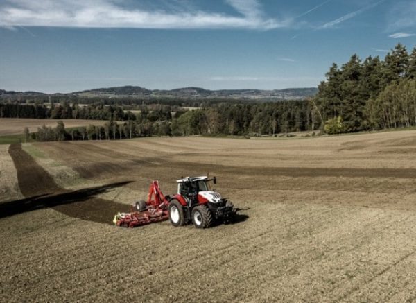Steyr 6220 Absolut CVT stor traktor med høy ytelse