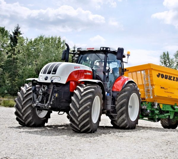 Steyr 6240 Absolut CVT kraftig stor traktor med moderne design